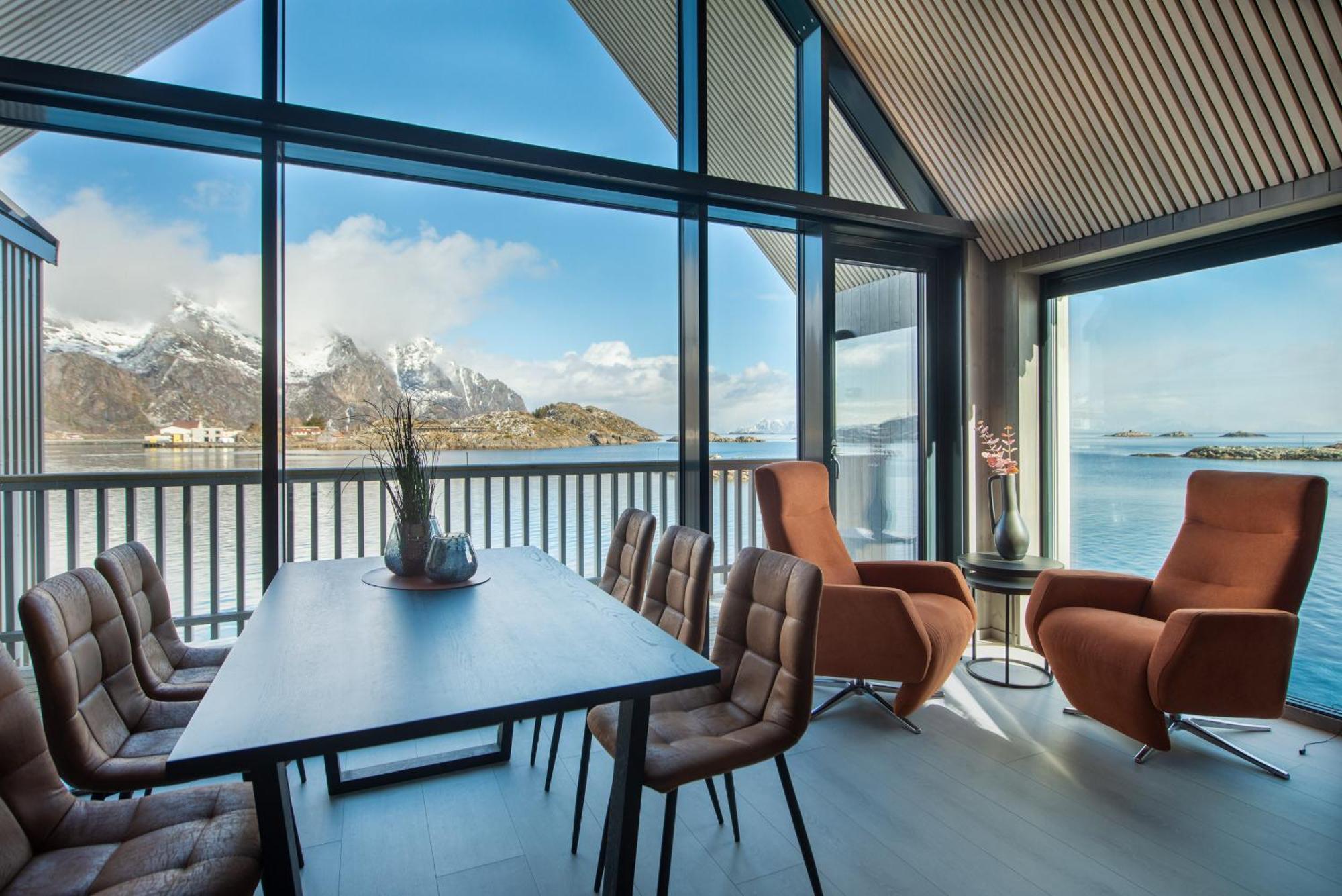 Cornerview Apartment Henningsvaer Exterior photo